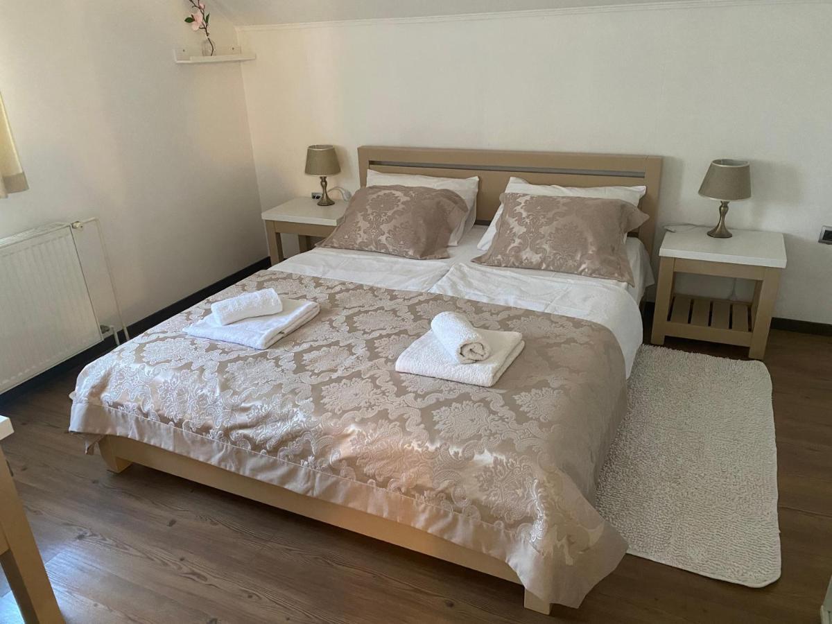 Apartman Nevenka Rakovica Exterior photo